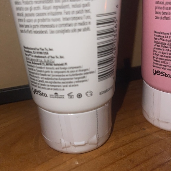 Yes-to face washes (2) - Picture 3 of 3